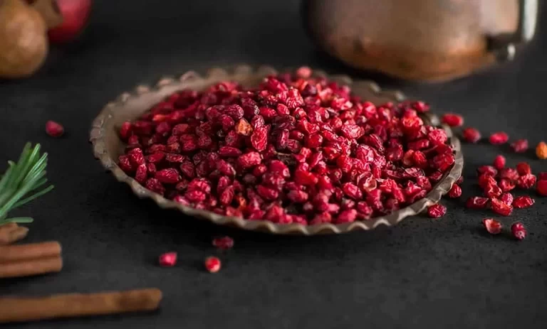 طرز تفت دادن زرشک
